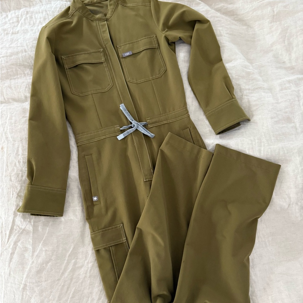 Figs Chantal cargo scrub jumpsuit XXS